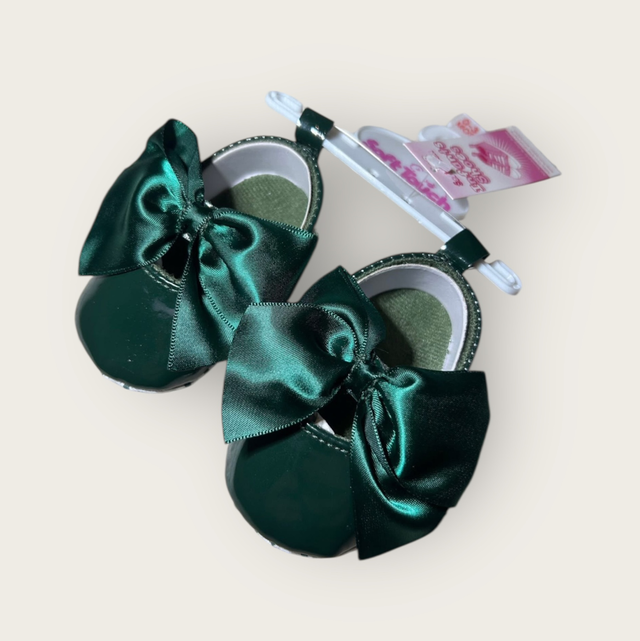 Baby’s Green Bow Shoes 