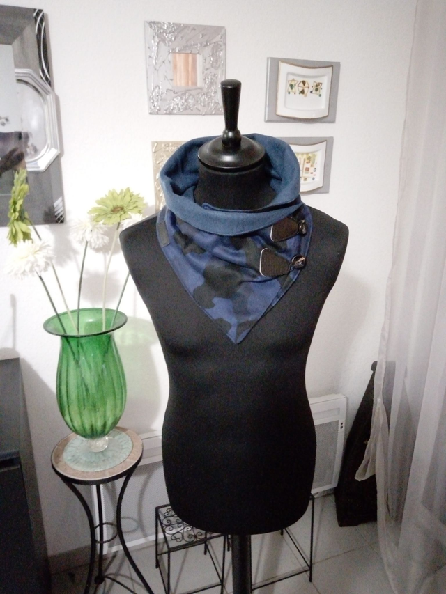 chèche bleu millitaire- noir  recto verso  en tissu et doublure polaire  cache cou pour homme		