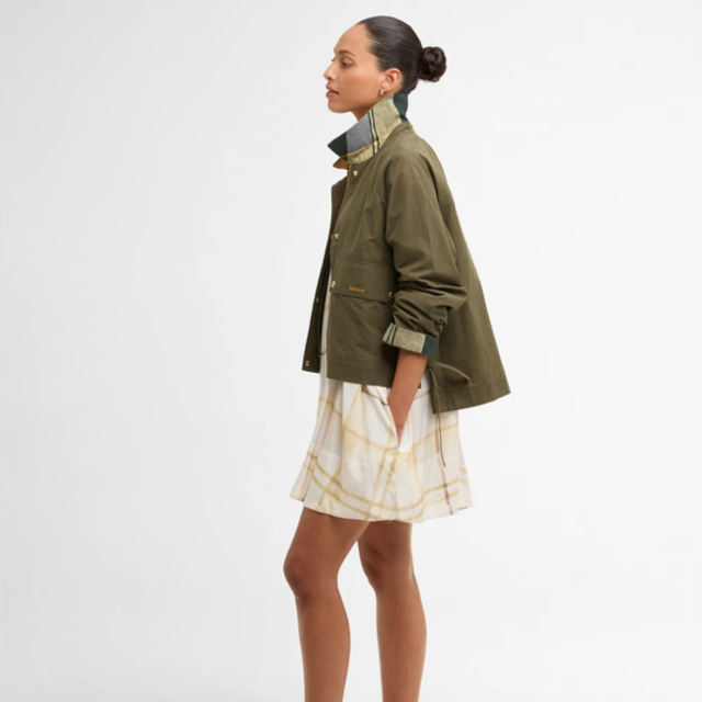 Barbour Medland Showerproof Jacket Ivy Green