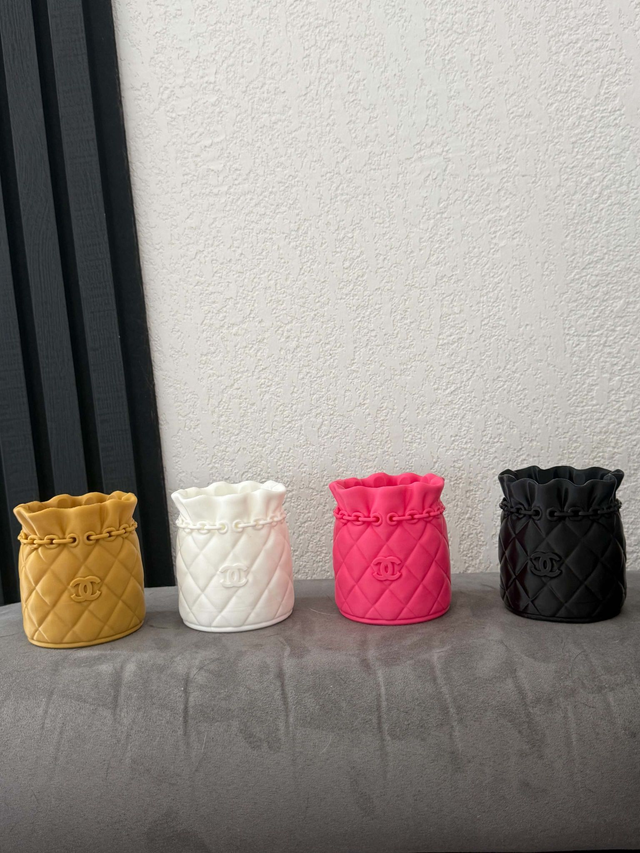 Pot à maquillage matelassé – Organiseur 3D