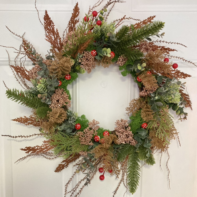L-13 Faux Mushroom Wreath