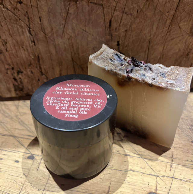 PROMO Hibiscus cleanser and soap