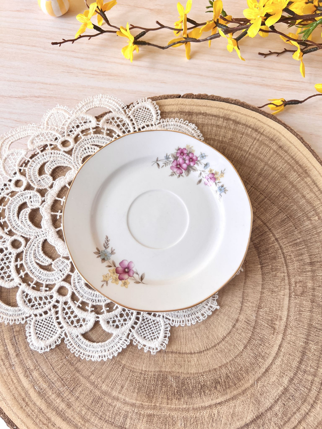 🌼 Sous tasse - en porcelaine "trio de fleurs"