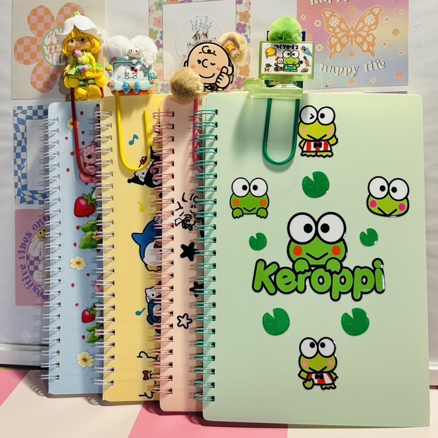 A5 Snoopy or Hello Kitty Notebook/Jumbo paperclip set