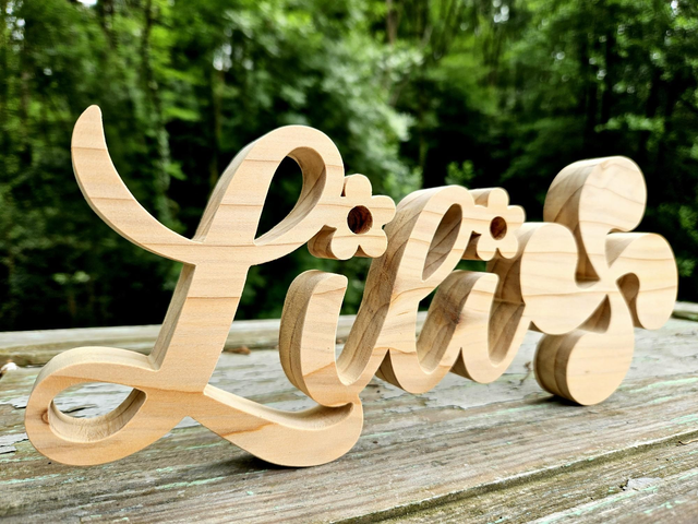 Prénom à poser en bois de cèdre massif => SUR COMMANDE