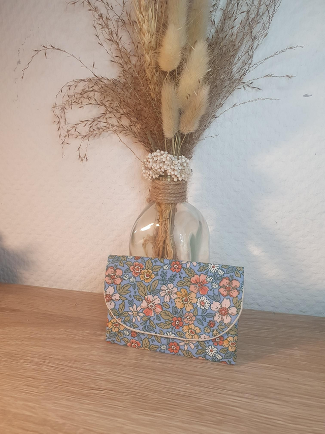 Porte-cartes Pensées bleu / beige