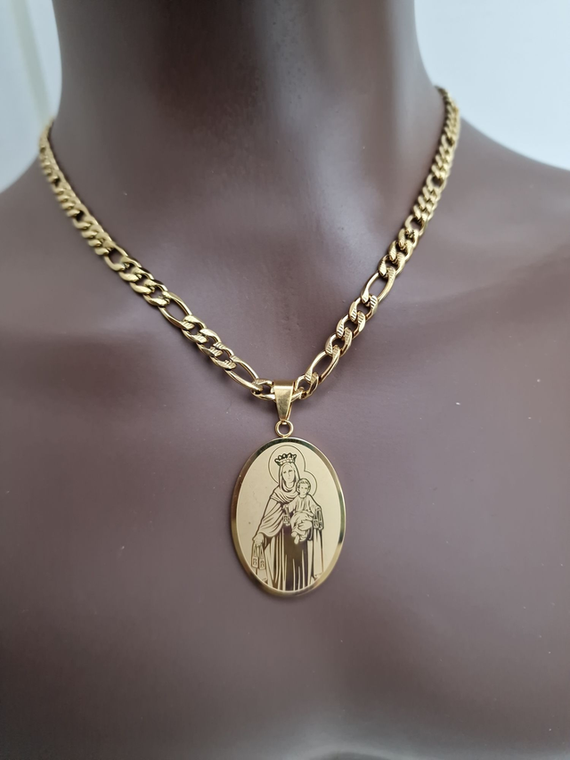 Collier Médaillon Vierge Marie Et Enfant Jésus Acier Inoxydable Doré