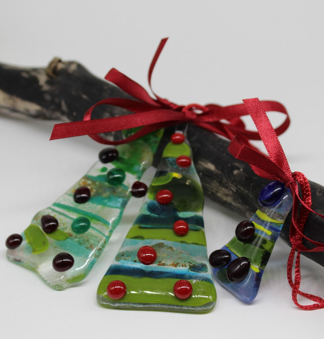 Fused glass Christmas tree decoration