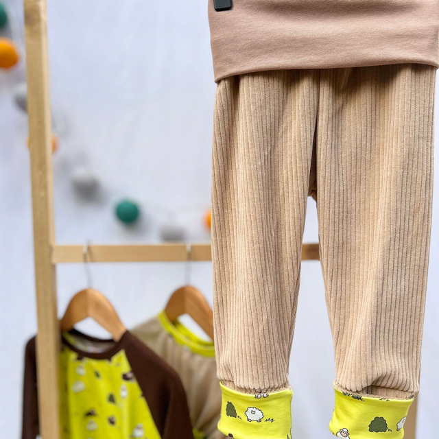 Pantalon évolutif velours «Saute-mouton» vert anis