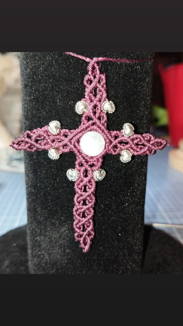 Croix à suspendre pierre de lune cœur 