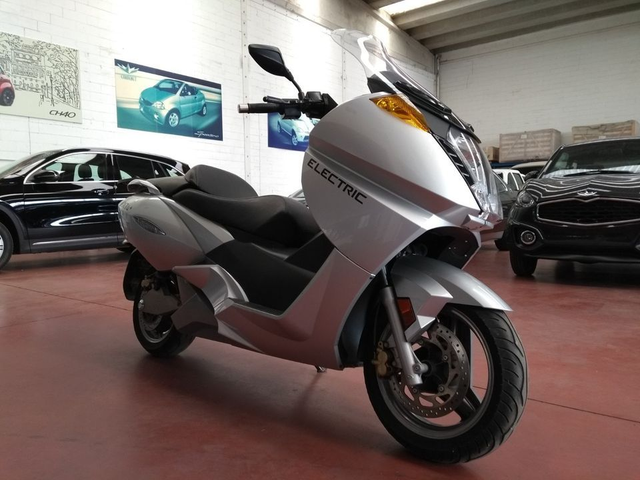 Vectrix Vx 1 Gebraucht 20 kWh Lipo Akku, bis zu 400km Reichweite!