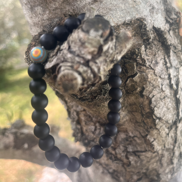 Bracelet noir et pierre mandala 