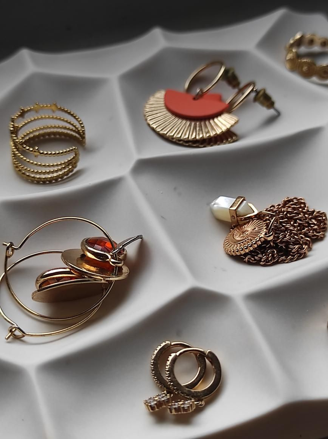 Tablette carrée effet vague 