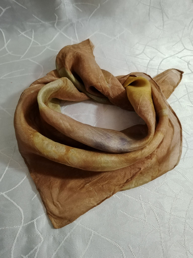 Selyemkendő (barna, kicsi)