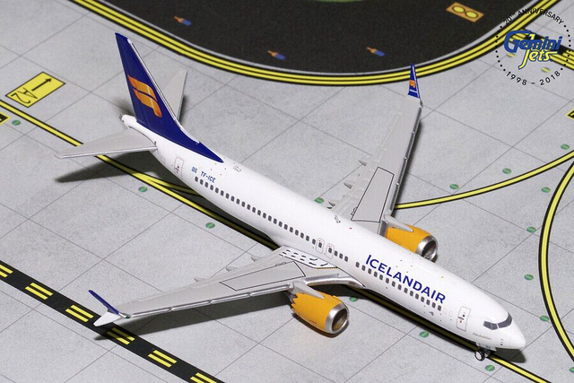 ICELANDAIR B737-MAX 8 (TF-ICE), 1:400
