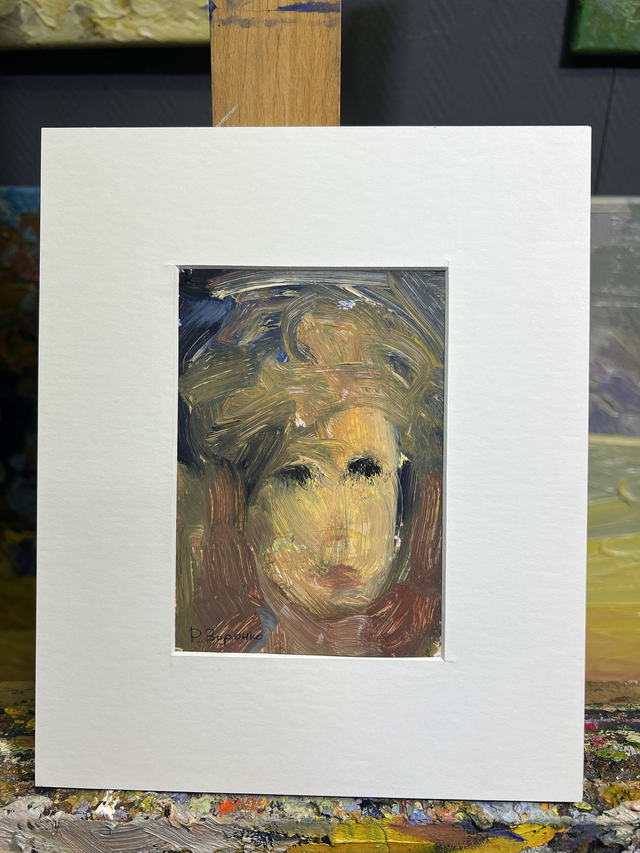 Fragment 115 „Goldene Stille“ von Rostyslav Voronko, Öl auf Karton, 2024 – Porträt in Goldtönen.
