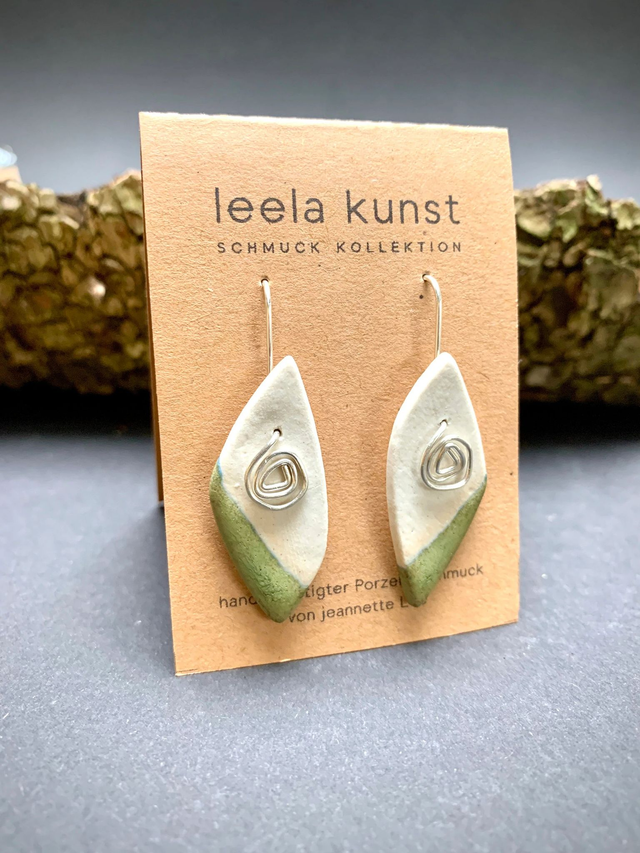 Boho Minmalist Abstrakt Green Porcelain Earrings, dangling leaf style | handcrafted earrings with real silver earwires