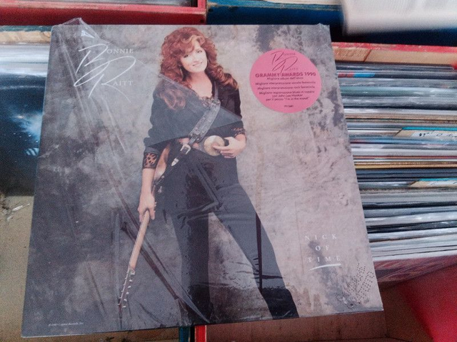 Bonnie Raitt - Nick Of Time