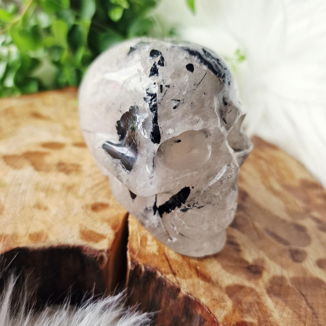 Tourmaline in quartz skull 358g