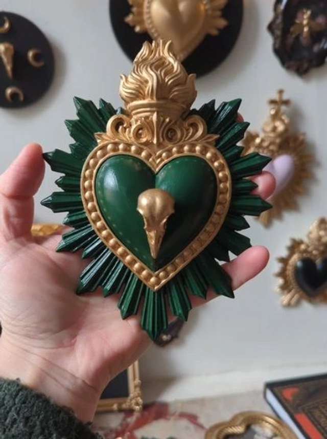 Décoration murale - cœur ex-voto - crâne corbeau