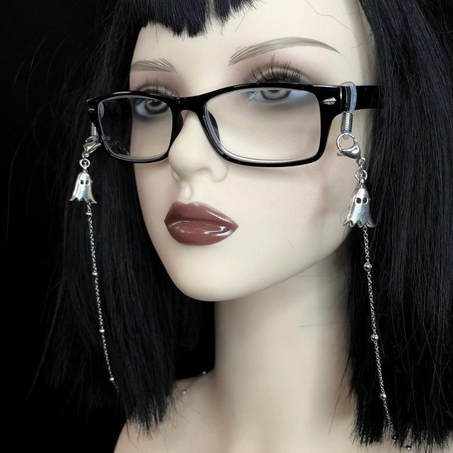 Boo Glasses chain