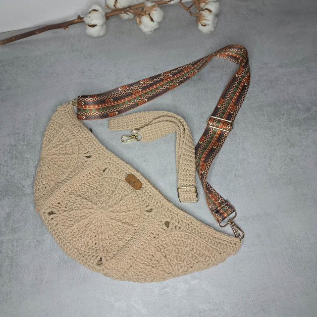 kvačkana crossbody torbica Luna
