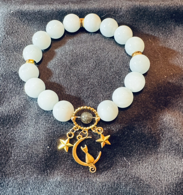 Bracelet en Aigue-Marine 10 mm et Labradorite : Éclat Lithothérapie avec Charms Étoile et Lune