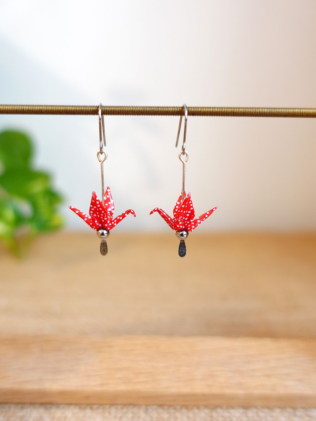 Origami oiseaux, grues / Inox + Argent / Papier japonais washi / Rouge à pois, argent / Boucles d&#039;oreilles / Bijou origami /