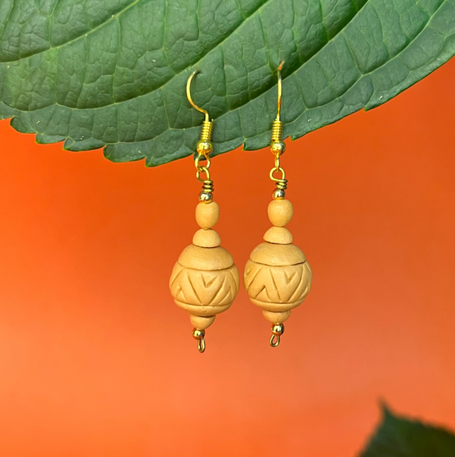 Brinco V Médio Dourado 