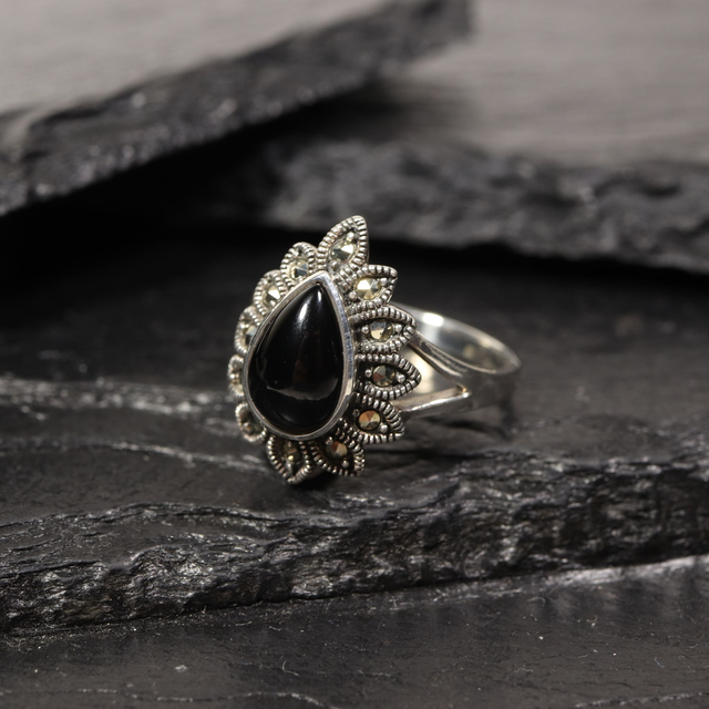 Vintage Sterling Silver 925 Art Deco Style Pear Cut Vivid Black Onyx With Marcasite Gemstone Shield Design Ring Size P - 7 1/2