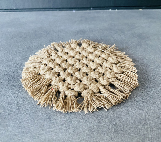 sous verre en macramé