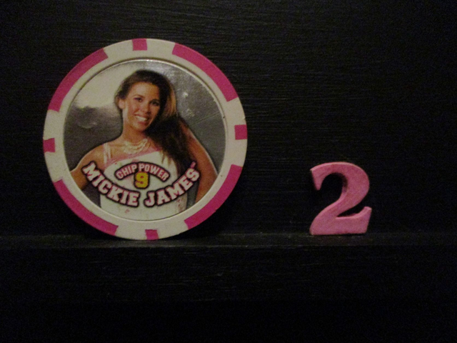 Mickie James - Chip Power 9 Original Wrestling Chipz (2)