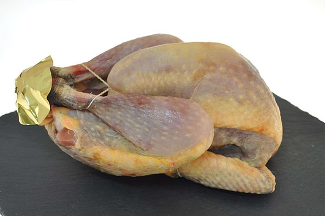 Pintade fermière (environ 1.8 kg pièce) à 11 € / kg à retirer le 5 février