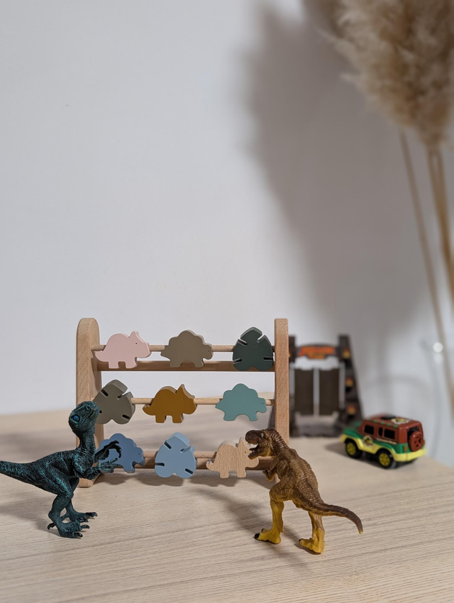 Boulier Dinosaure Liewood - Prix neuf : 19.90 euros