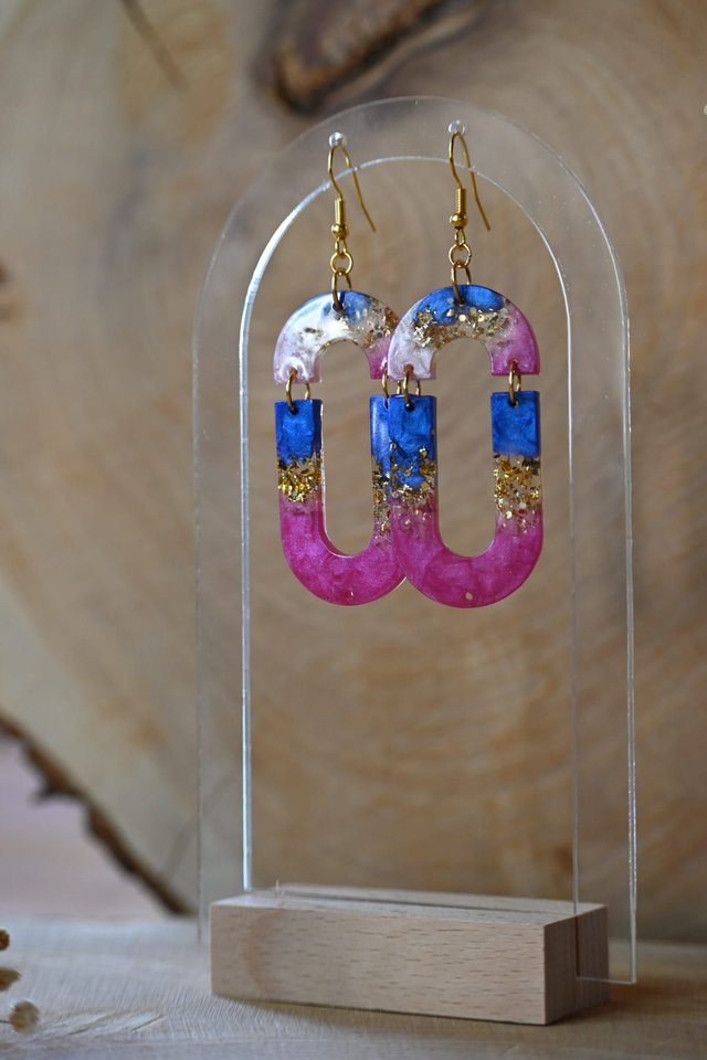 🌈 ARCANA 🌈- Boucles d’oreilles en résine UV – Élégance & Mystère✨