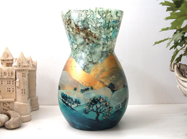 Grand vase peint à la main " paysage d'automne"