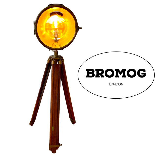 Bleriot Tripod Standing Lamp