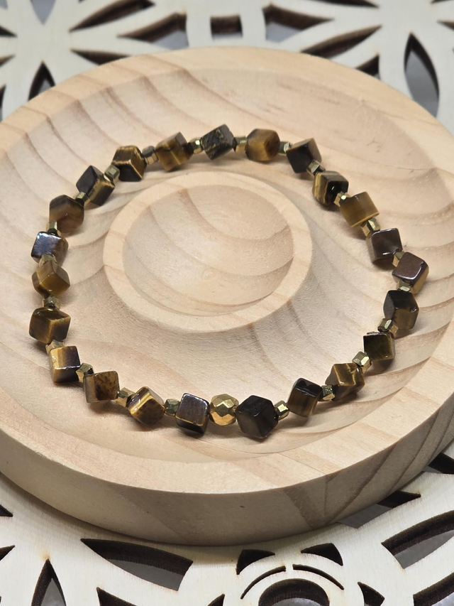 Bracelet Œil de tigre carré 0,6 cm 