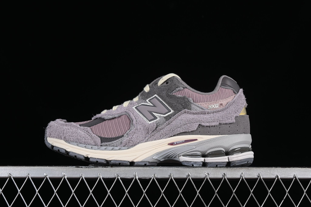 New Balance 2002r 
