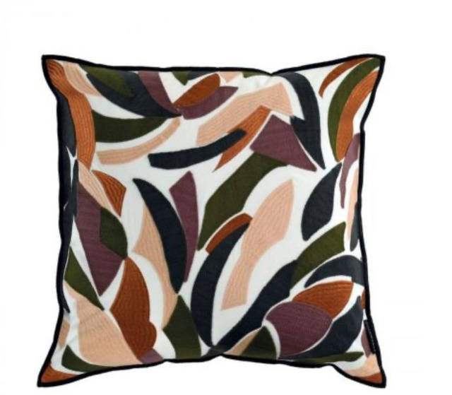 DEFILE cushion