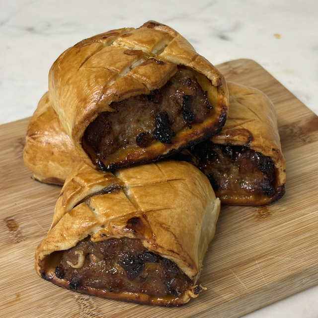 Dubby's Meadow Red Onion Chutney Sausage Roll