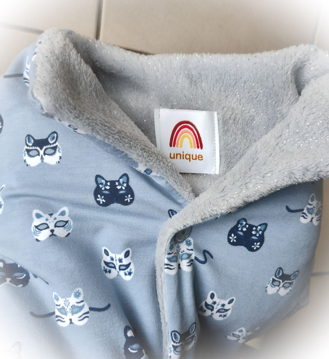 E* 12/18 MOIS veste DOUDOU réversible blue CATS