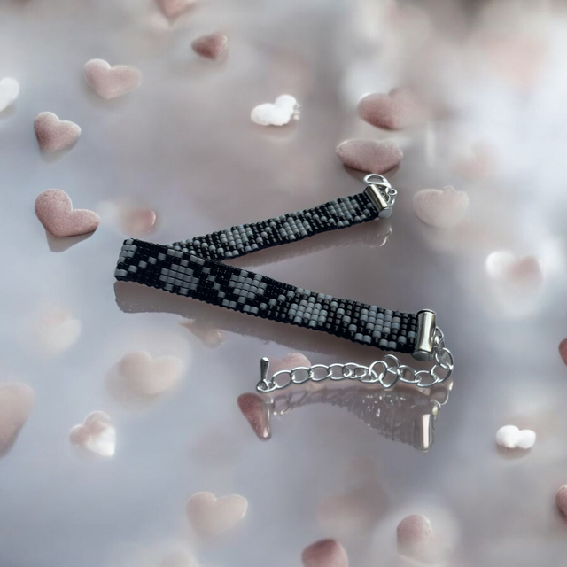 Bracelet coeurs noir et gris