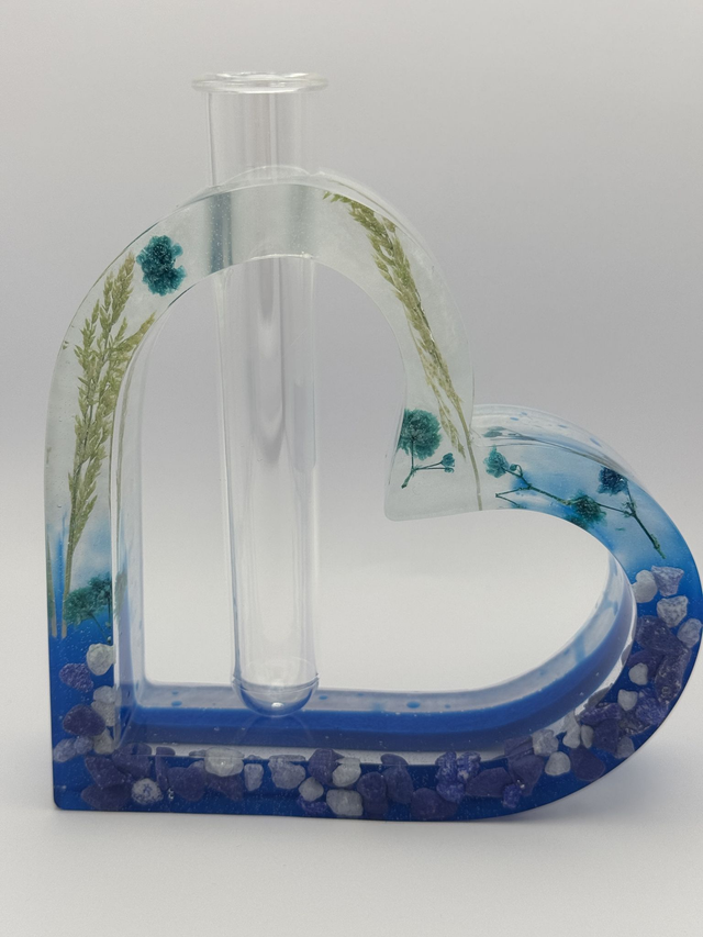 Resin Blue Heart Propagation Vase