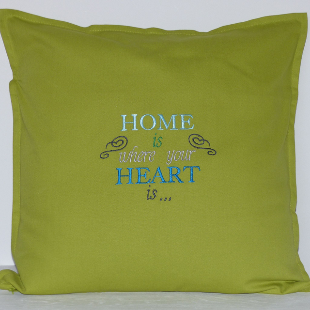 Kissenhülle grün „Home is“