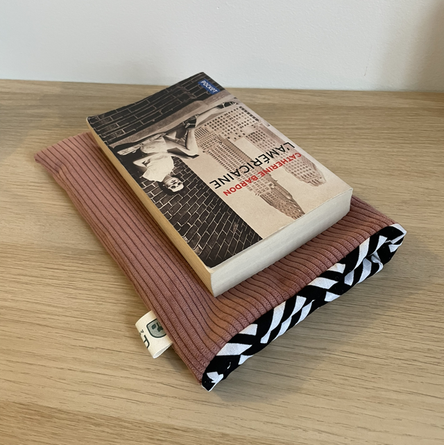 Pochette Livre - Rose poudré et graphique