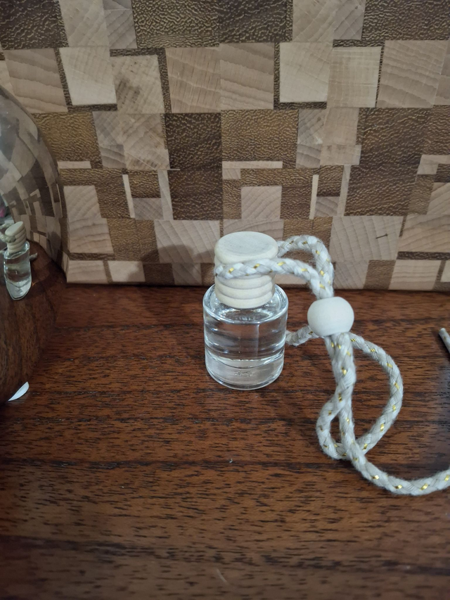 Diffuseur de parfum pour Voiture Linge Propre