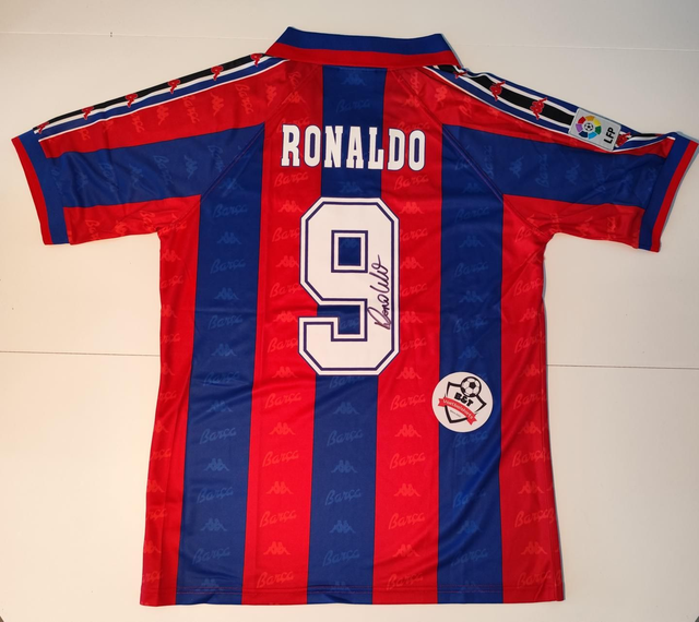 Gesigneerd FC Barcelona Shirt - Ronaldo #9