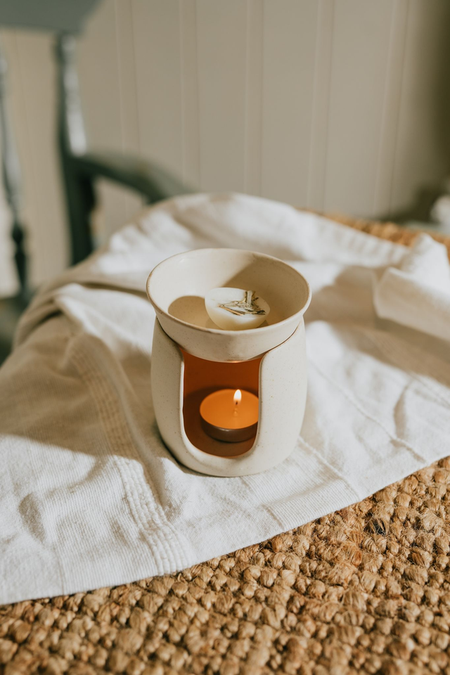 Wax Melt Burner | Almond