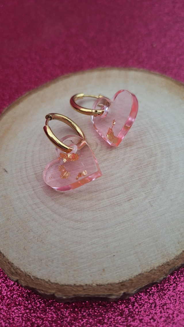 Créoles dorées cœurs rose transparent et feuilles d&#039;or 